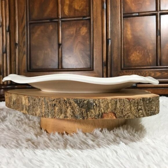 NWOT Pfaltzgraff Winterberry Wave Edge Serving Platter - Picture 3 of 8